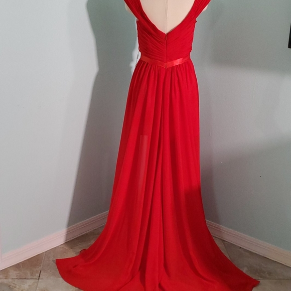 JJS house, NWT, special occasion ball gown. - Picture 7 of 15